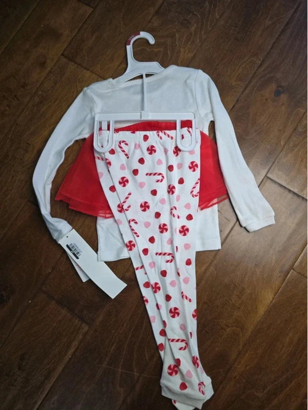 2t brand new christmas outfit from carter's item 266G6